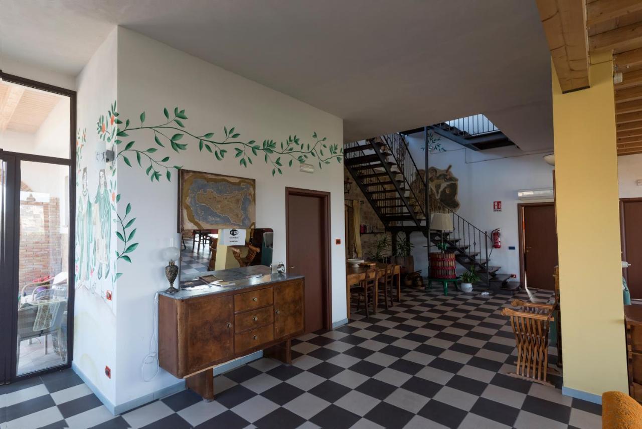 La Casa Rossa Country House Пиаца Армерина Екстериор снимка